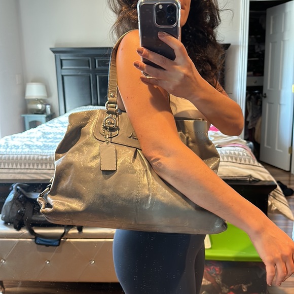 Coach Tote - Picture 10 of 10